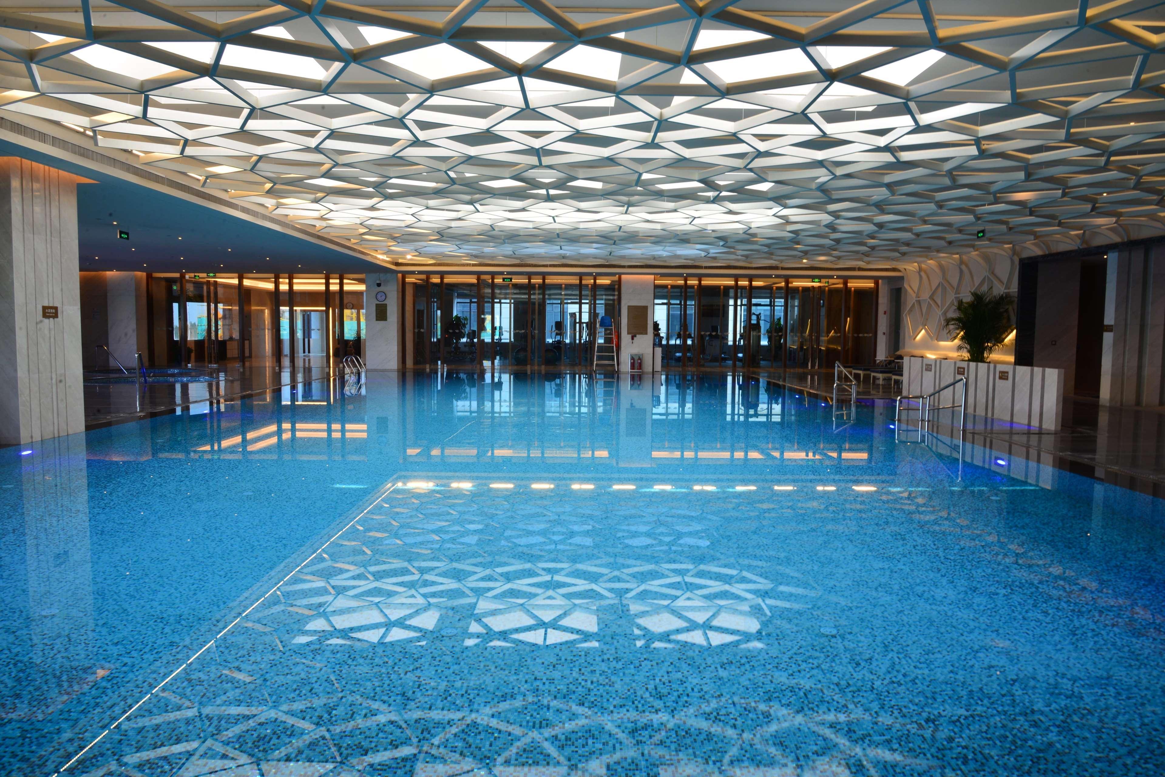 Hilton Urumqi Buitenkant foto