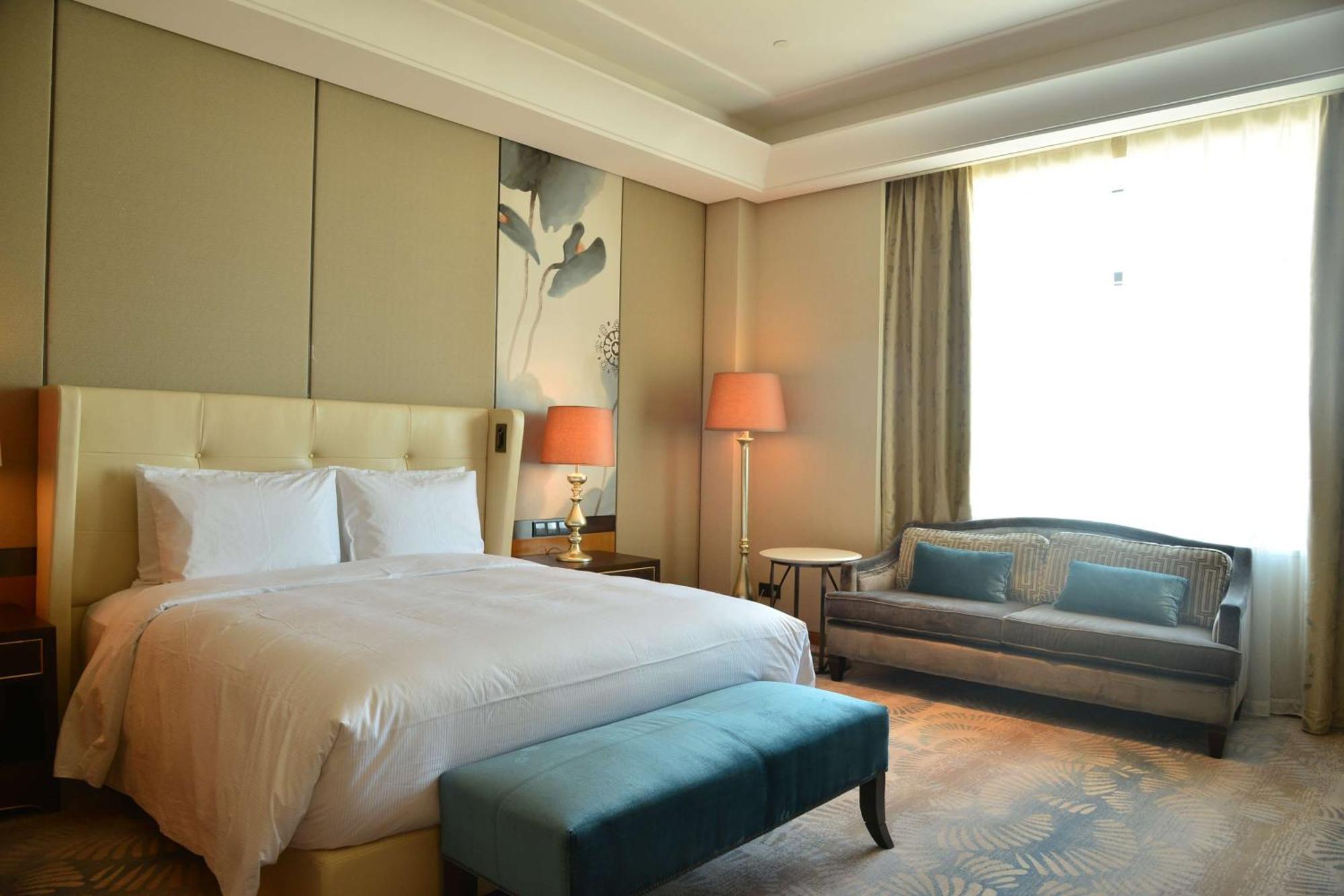 Hilton Urumqi Buitenkant foto